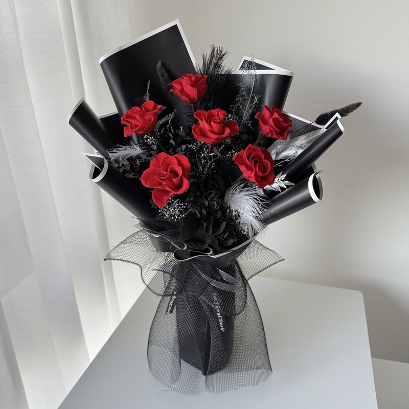 SEE 看见花艺设计 |情人节|永生玫瑰 |生日| 流金天使红玫瑰花束 - 干燥花/捧花 - 植物．花 