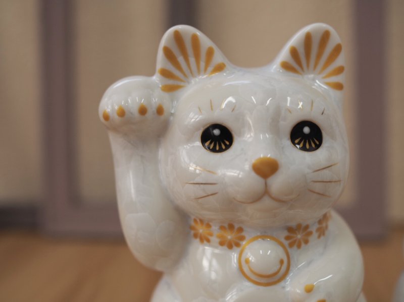 京烧 清水烧 |花结晶 小 白 右手 开运 - 摆饰 - 陶 