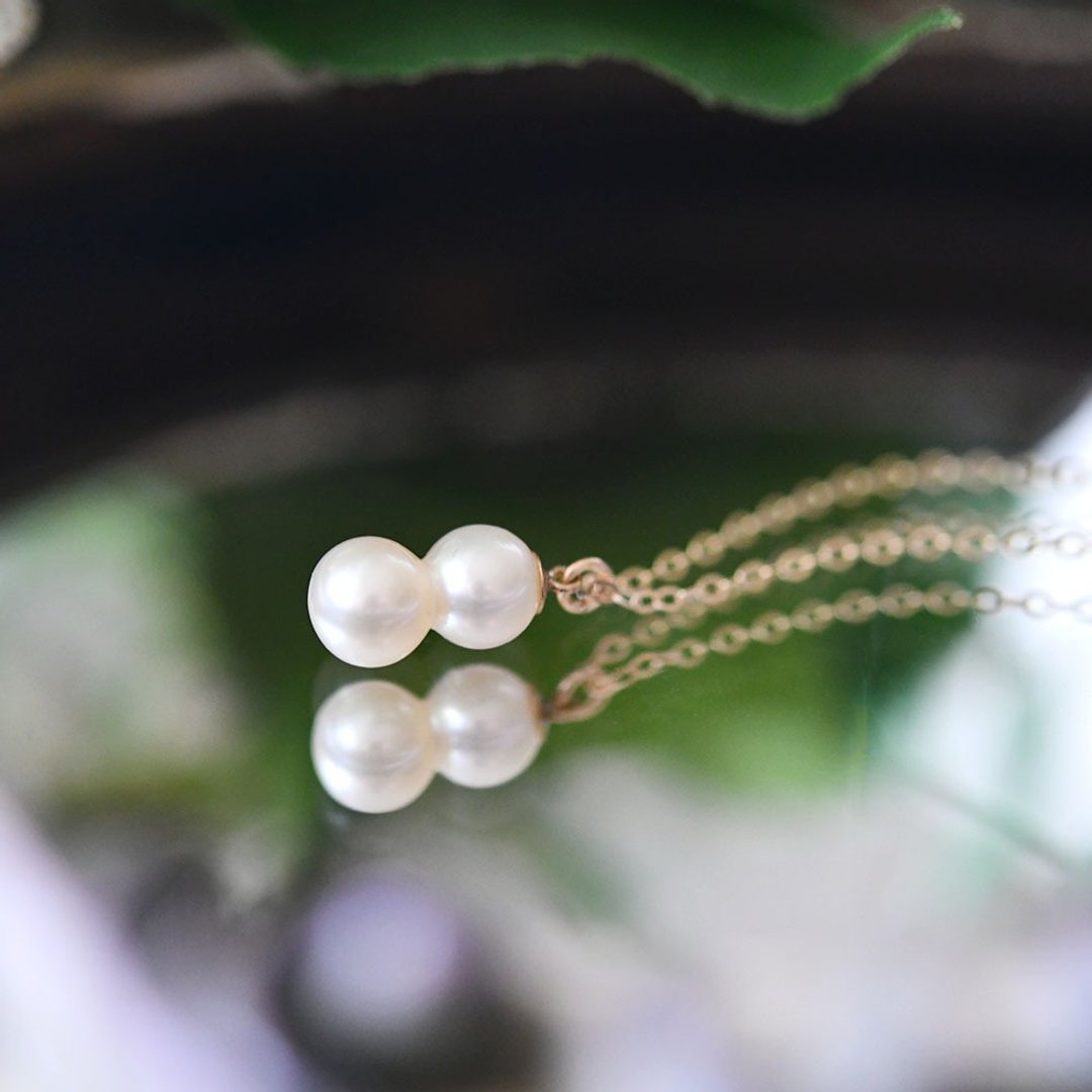 Twins snowman pearl necklace that brings happiness June birthstone - 项链 - 宝石 白色