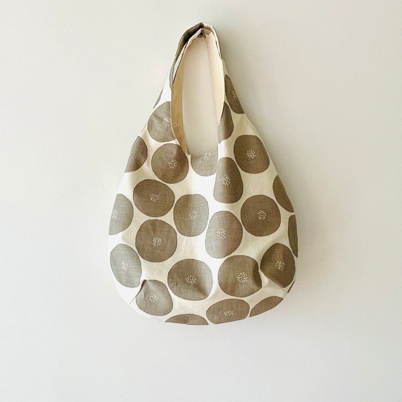 大圆小点 丸形肩背包。内袋。日本布 - 侧背包/斜挎包 - 棉．麻 卡其色