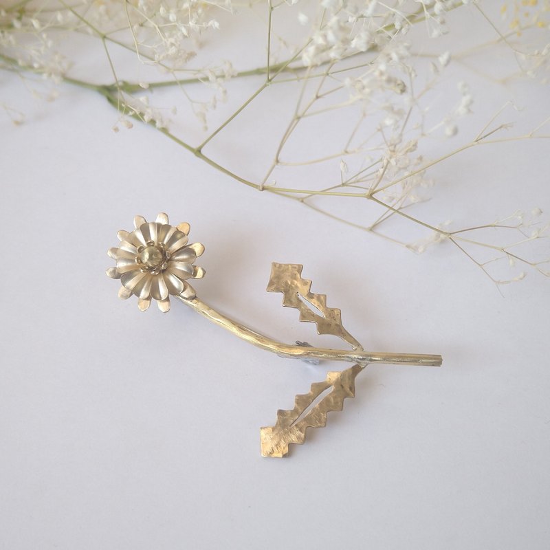 真鍮タンポポの花ブローチ - 胸针 - 其他金属 金色