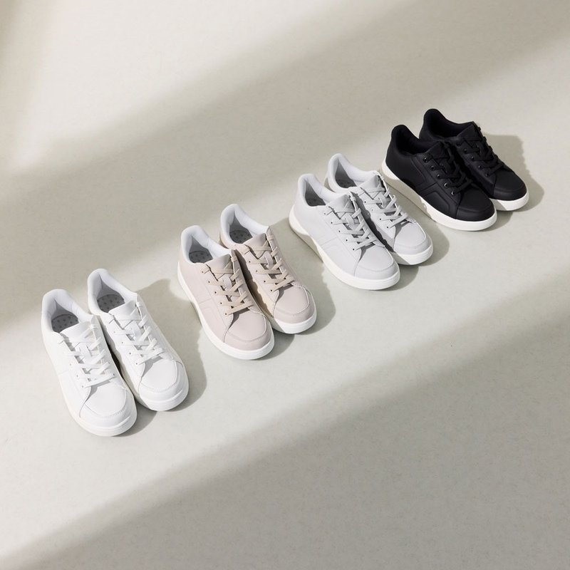 0.99秒瞬间就穿好 ! 足型友善防泼水小白鞋 - 女款休闲鞋 - 其他人造纤维 多色