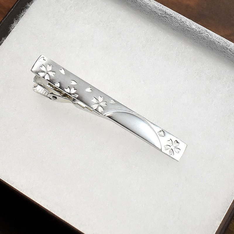 满月与樱花 纯银领带夹 - 领带/领带夹 - 其他金属 银色