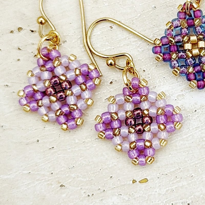 串珠编织耳环 花砖 浅紫 - 耳环/耳夹 - 其他材质 紫色