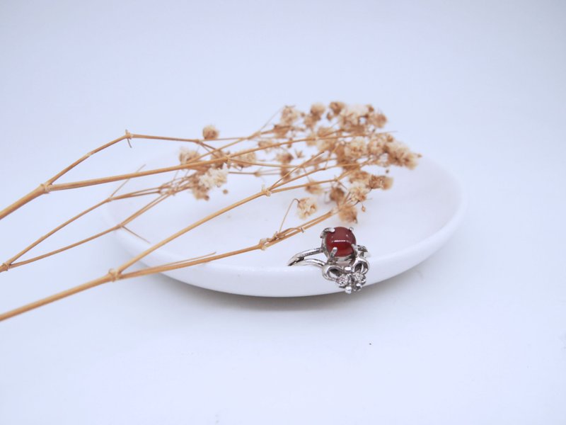 红玛瑙蝴蝶结小戒 - 戒指 - 纯银 银色