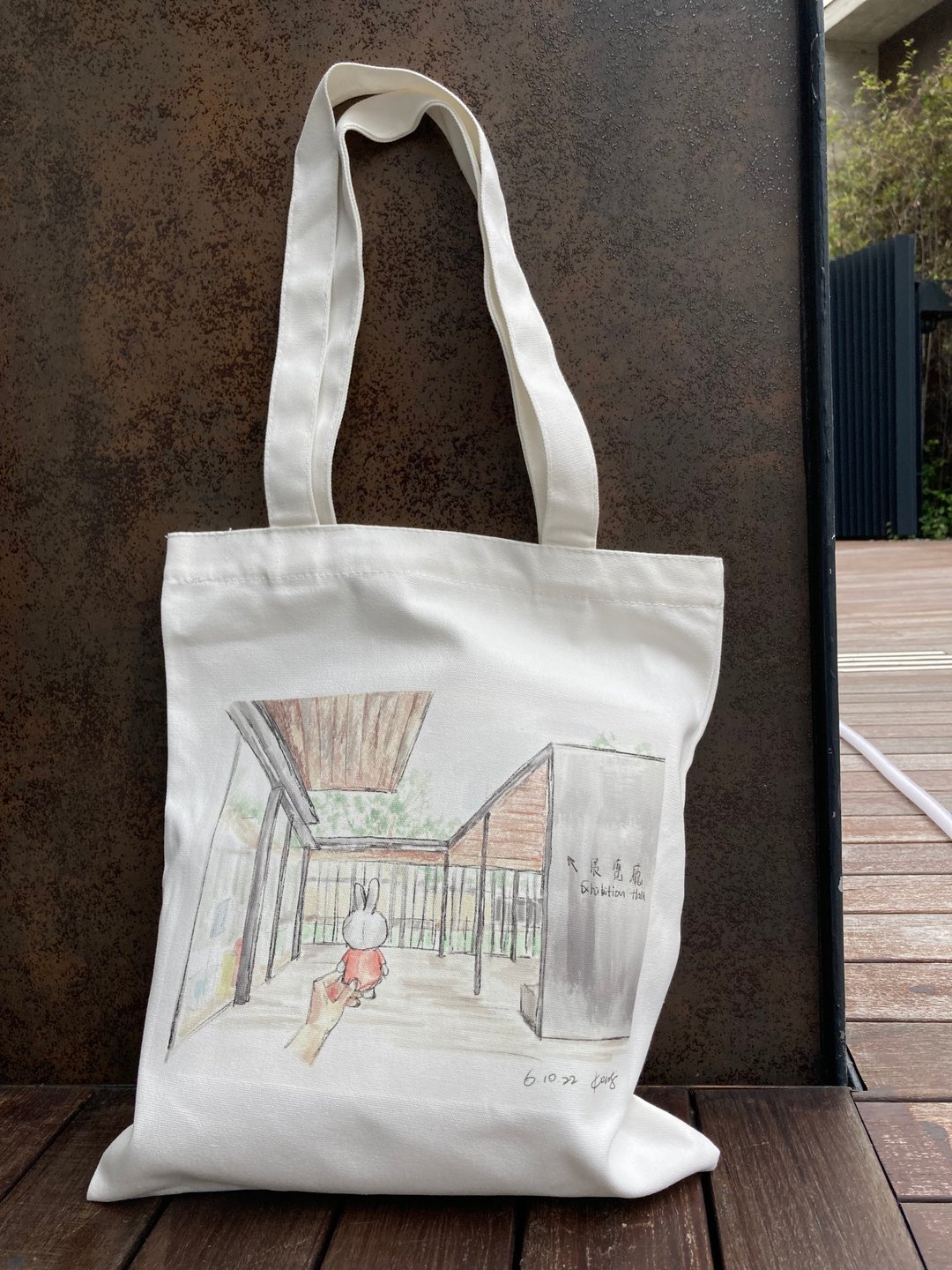 海下游客中心限定tote bag-大展红兔 - 手提包/手提袋 - 棉．麻 白色