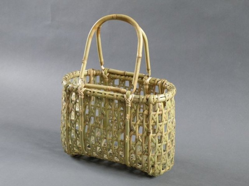 Root bend bamboo 籃 bag - 手提包/手提袋 - 竹 绿色