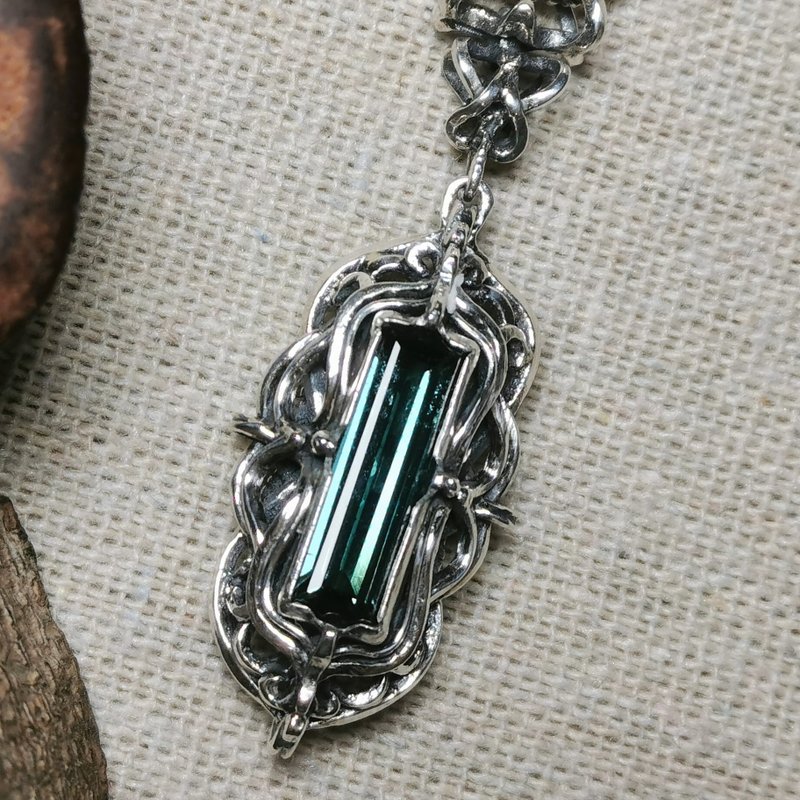 墨蓝绿碧玺 x 蓝宝石 手工纯银坠子 - 项链 - 宝石 蓝色