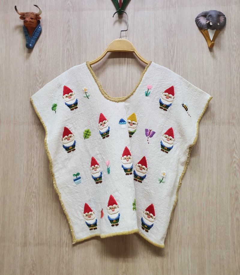 可爱的手工刺绣衬衫、棉、天然染料、花、松鼠、花园 - 女装上衣 - 绣线 白色