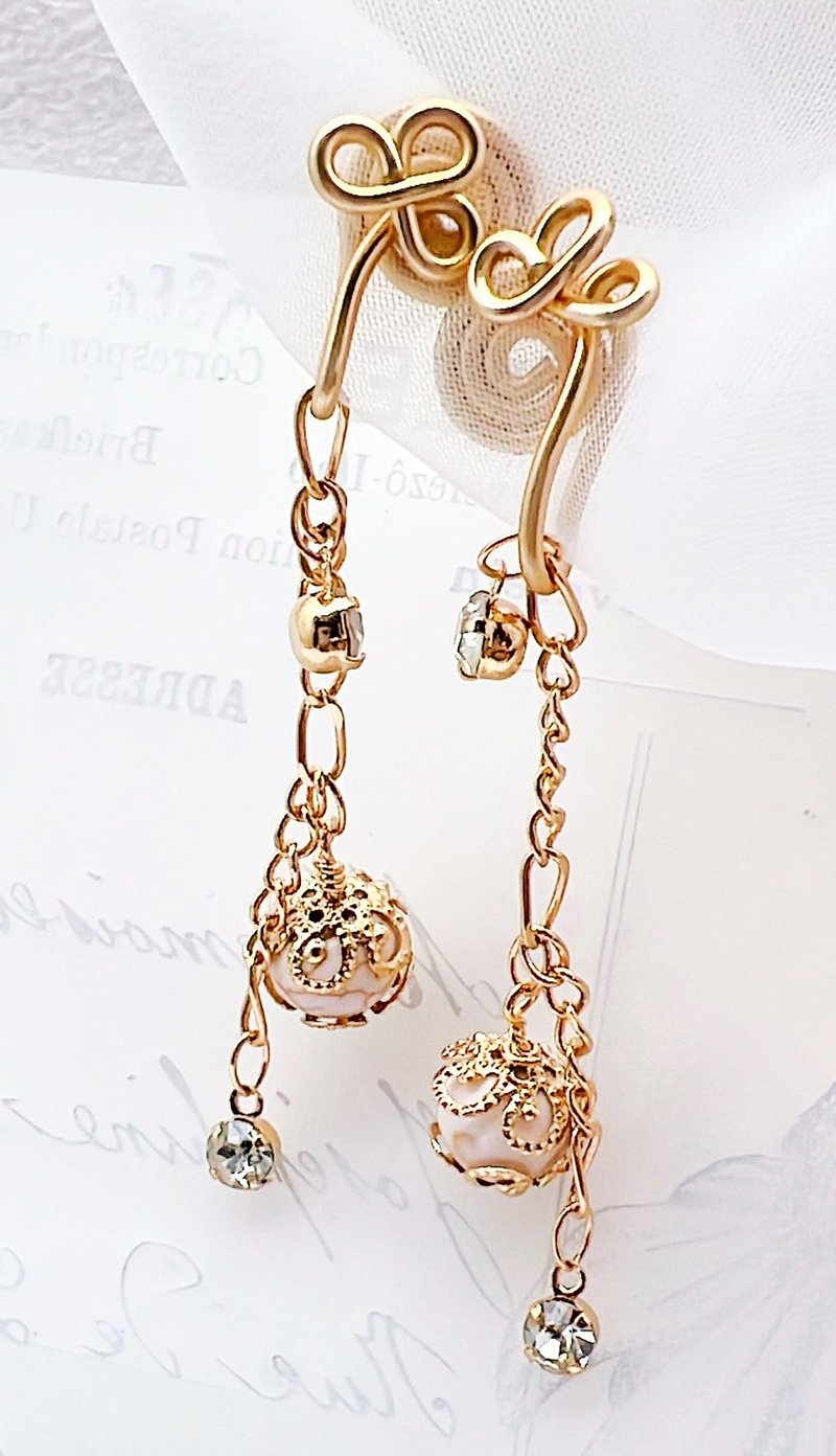 | 金缇舞曲 |金色复古宫廷风垂坠耳环|无痛专利耳夹 可改耳针耳勾 - 耳环/耳夹 - 其他材质 金色