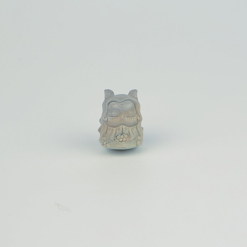 051906九尾狐仙/浅灰色/带孔素材/月夜城/阿拉善/晶石/天然/水晶 - 金工/饰品 - 水晶 灰色