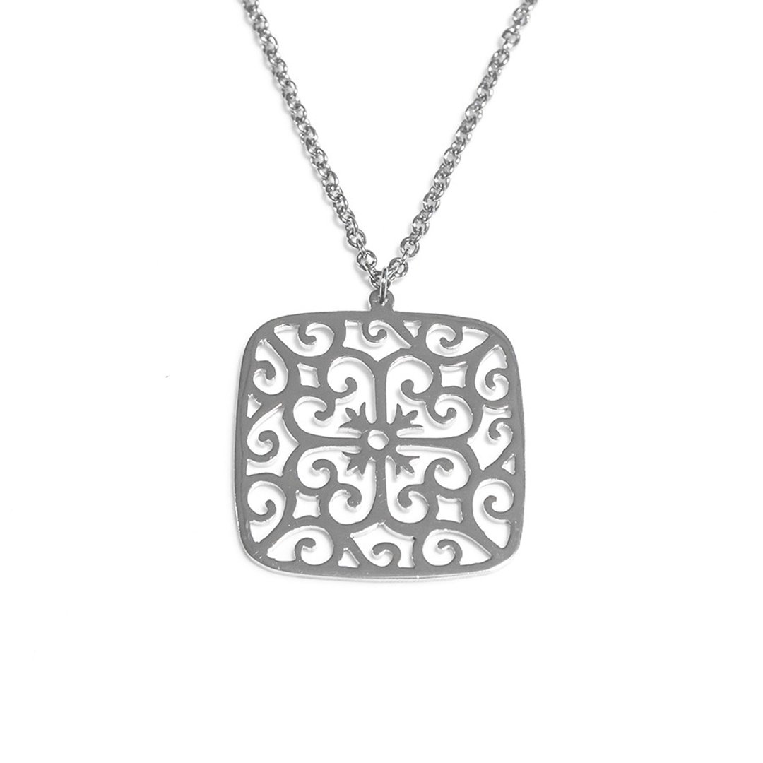 Decorative pattern in square shape pendant - 项链 - 其他金属 银色