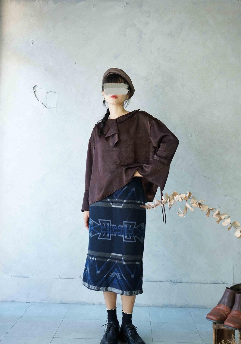 设计手作-深蓝南美几何图纹棉质双面织文亲肤A字裙 - 裙子 - 棉．麻 蓝色