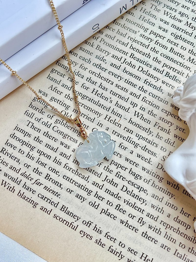 缅甸玉A货翡翠-冰白翡小马翡翠14k包金项链 玉 天然石 七夕礼物 - 项链 - 玉石 白色