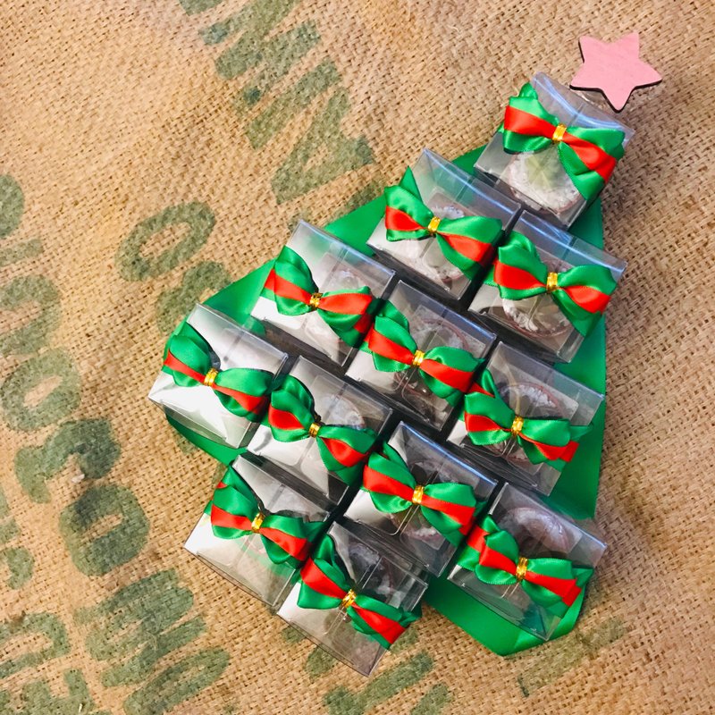 圣诞礼物人气12件组 加赠一寸多肉4盆 随机 - 植栽/盆栽 - 水泥 多色