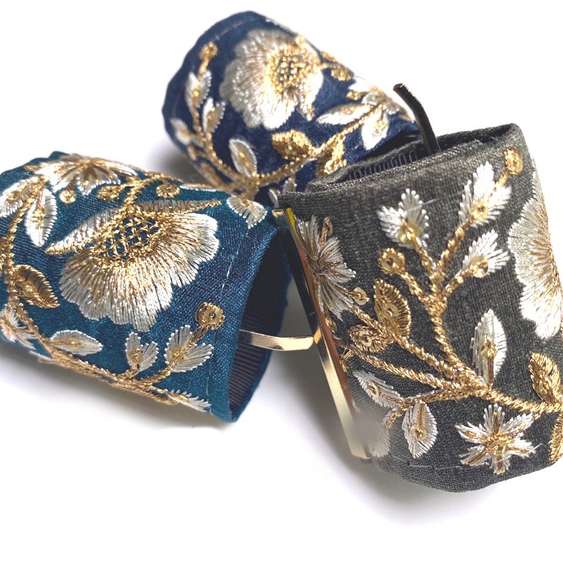 [Pony Hook] UHR-221 Indian Embroidery Spring Easy to install Just put it on your ponytail Hair Accessory - 发饰 - 绣线 黑色