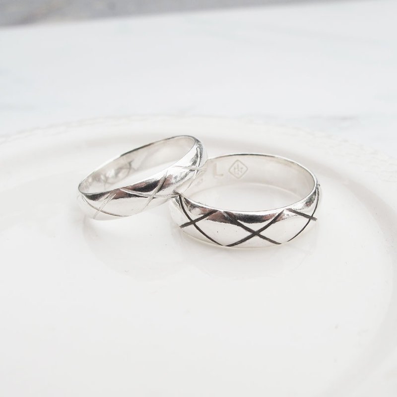 【手工定制银饰】挚爱 | 菱格 | 纯银情侣对戒 | 大员囡仔 - 对戒 - 纯银 银色