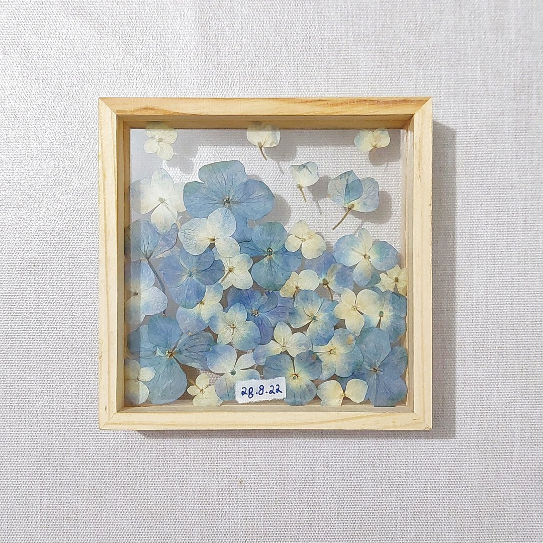 【迷你押花相框】绣球花hydrangea 原木相框 纪念礼物/ 10cm - 摆饰 - 植物．花 蓝色