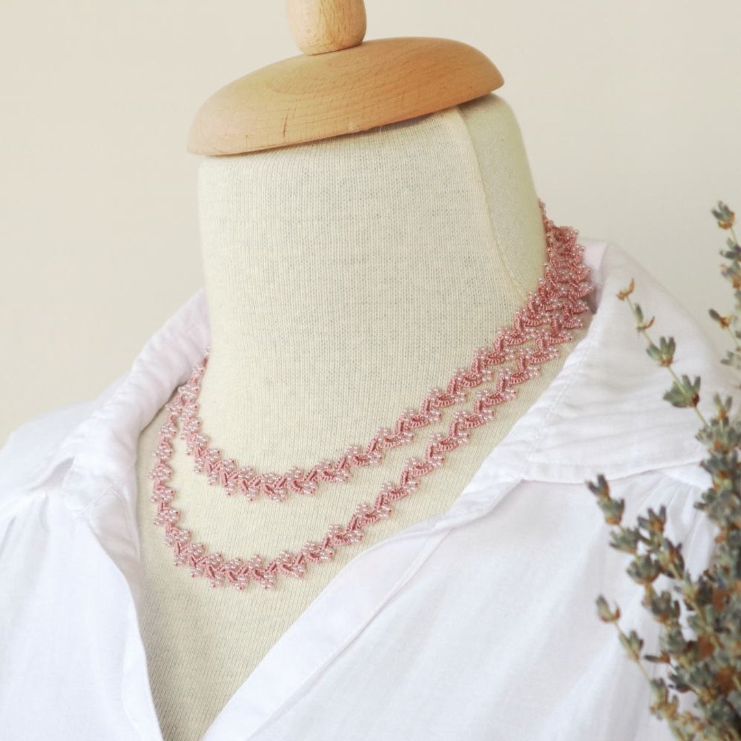 OYA crochet 90cm Lariet  - RIVIERE -  Strawberry Pink - 长链 - 绣线 粉红色