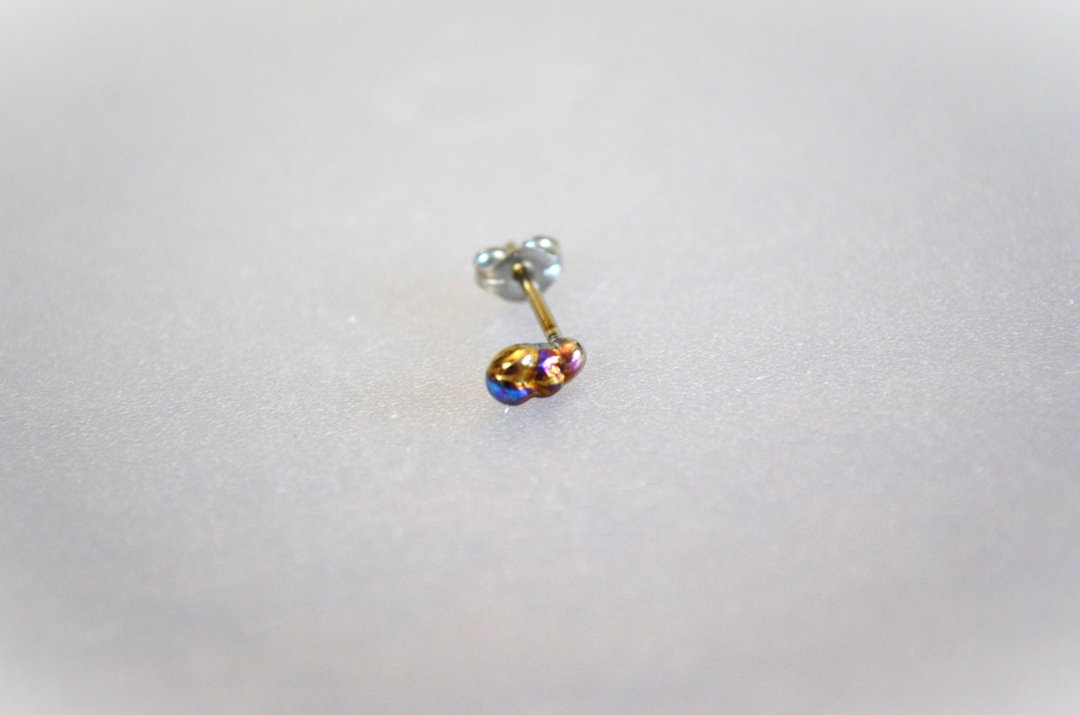 钛金属穿式耳环・钛金属耳环=熔化D=18 Gauge - 耳环/耳夹 - 其他金属 多色