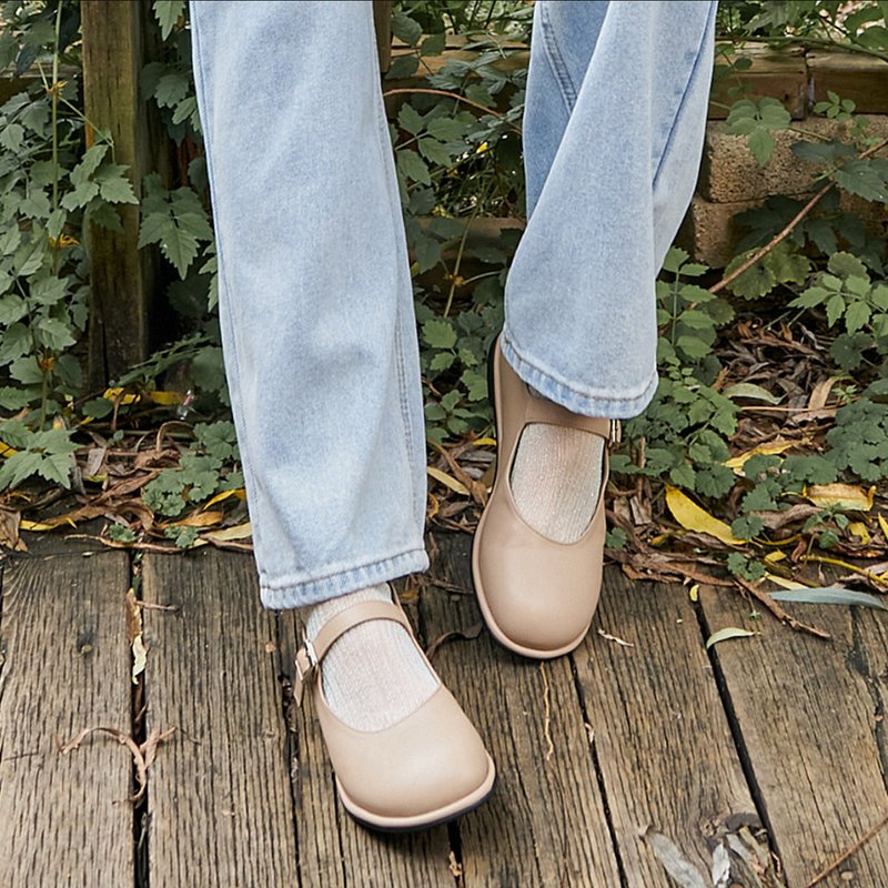 PRE-ORDER SPUR 斜角平底鞋RA7013 SP Mud Beige - 其他女款皮鞋 - 其他材质 