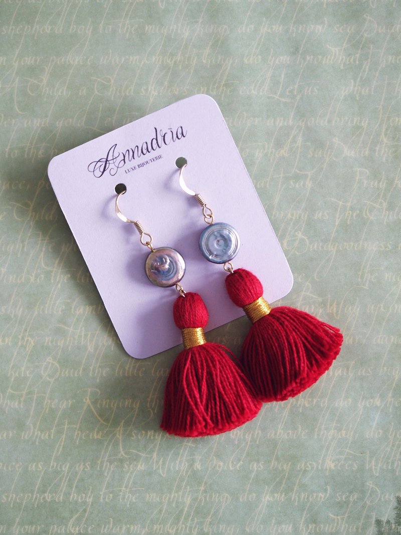 Freshwater pearl red tassel earrings/ Romantic valentine earrings - 耳环/耳夹 - 宝石 红色