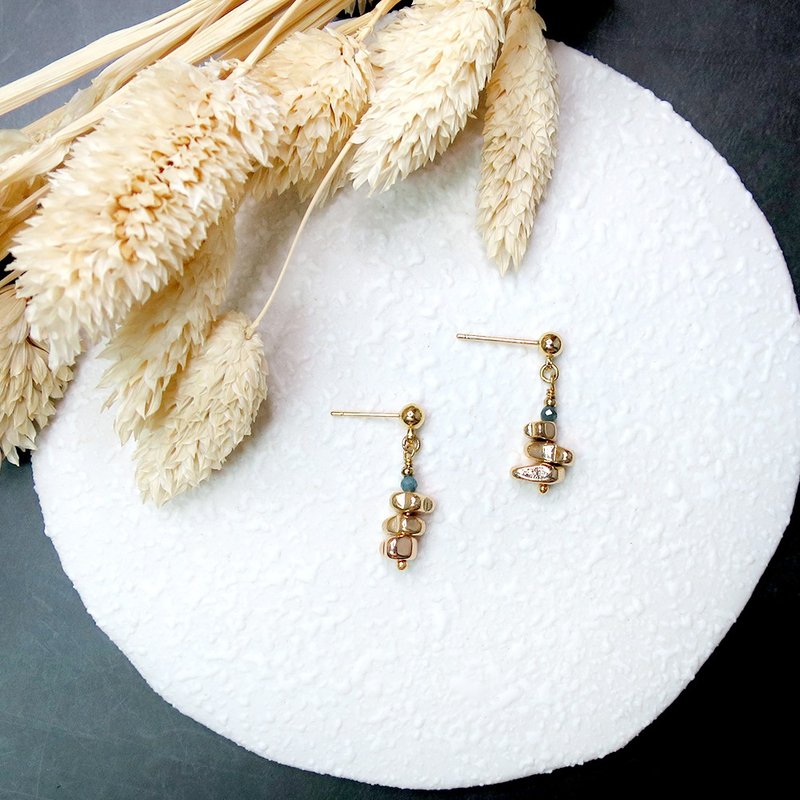 VIIART。小金块。碧玺石榴石原矿镀金耳钉耳环-可改夹式 - 耳环/耳夹 - 半宝石 红色