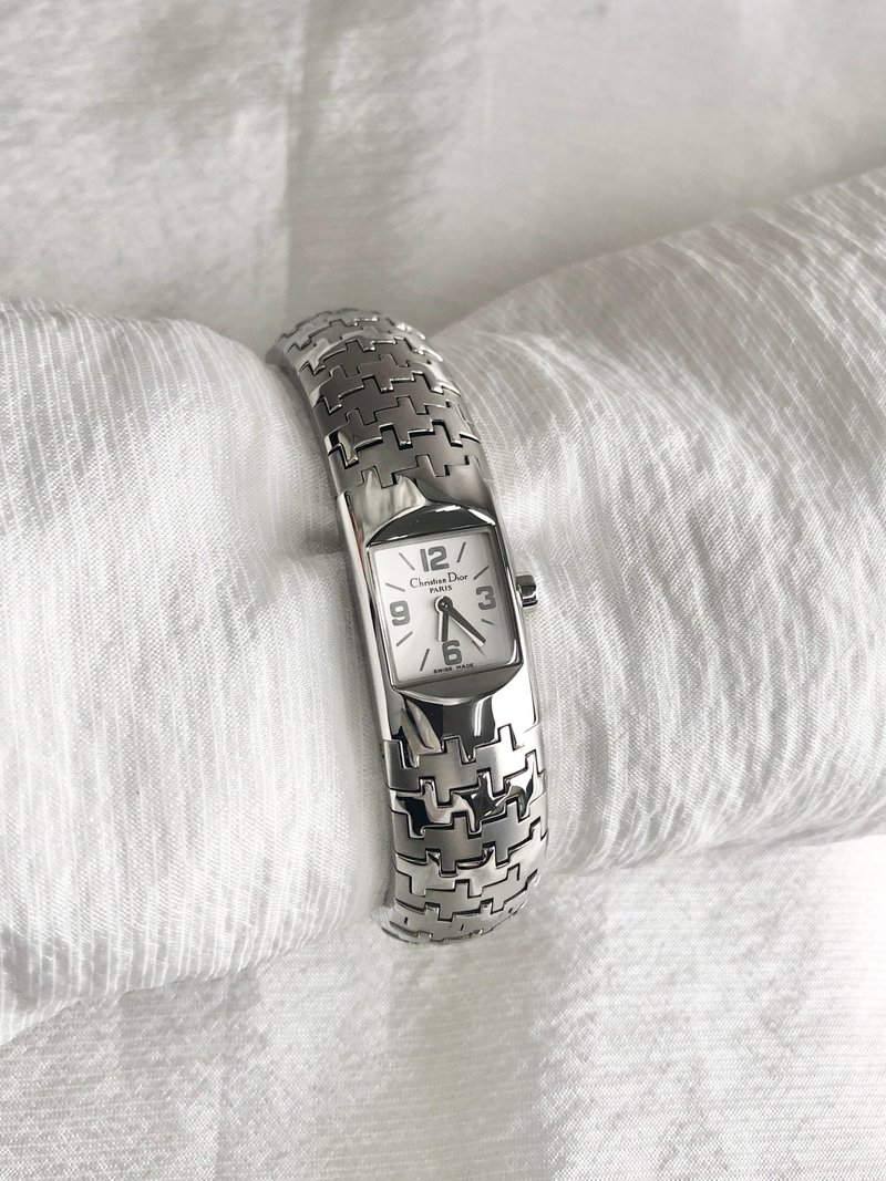 【 日本直送 名牌中古包 】Christian Dior Rio de Fec 腕表 银色 不锈钢 石英 D96-100 trgiep - 女表 - 不锈钢 银色