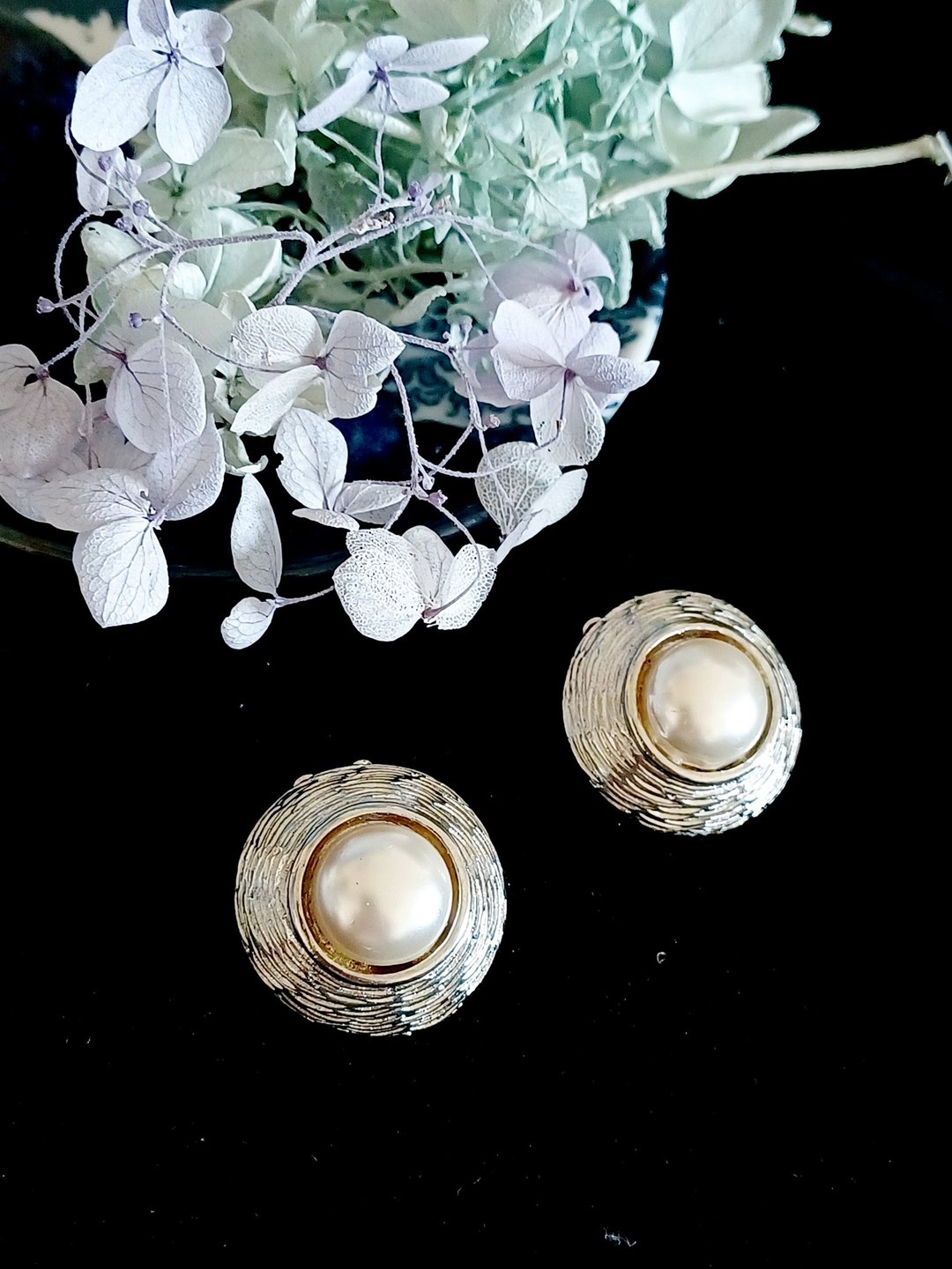 vintage jewelry 冷冽金属编织纹仿珠 夹式耳环 - 耳环/耳夹 - 其他金属 