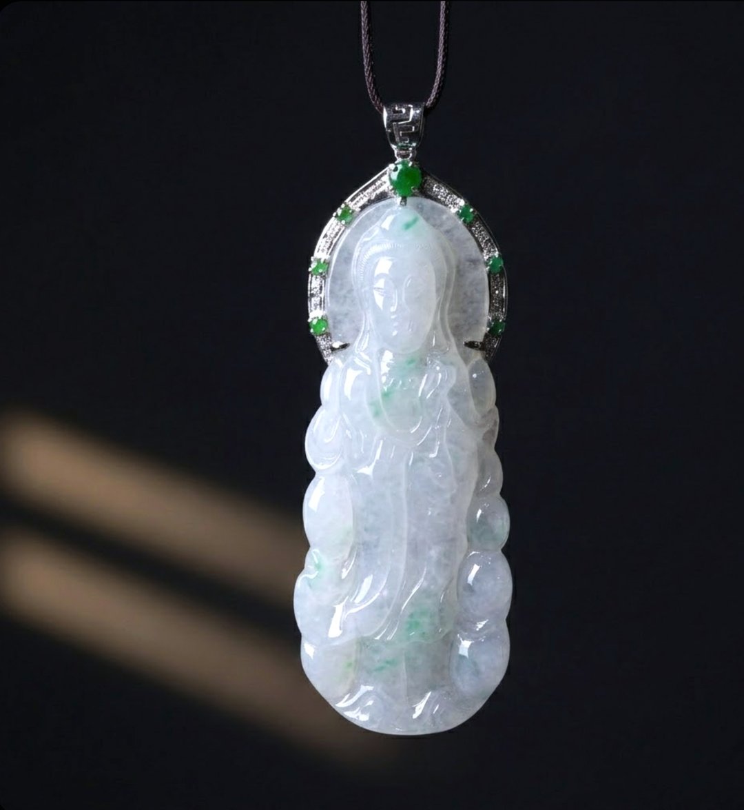 冰种飘绿花观音菩萨项链 18K 金钻石 | 天然缅甸玉翡翠 A 货 | 送礼 - 项链 - 玉石 多色