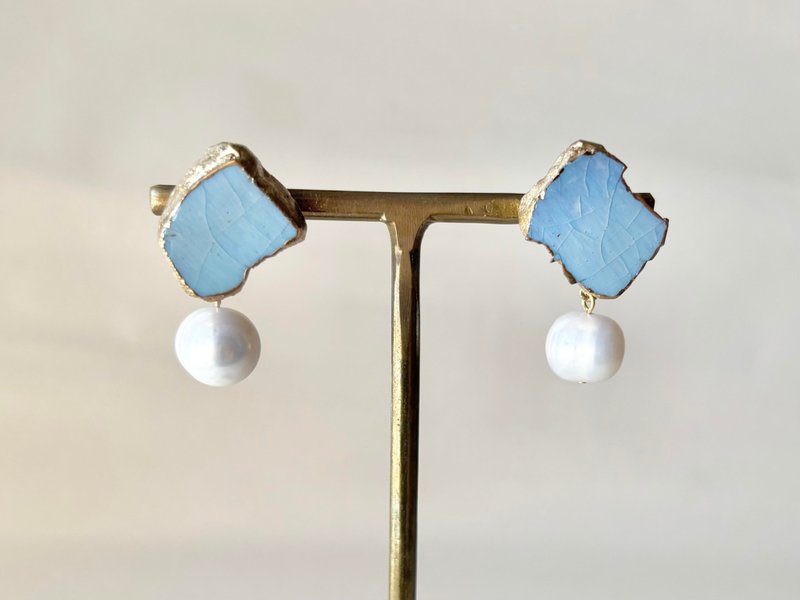 萩烧 金继 医疗级不锈钢耳针式 浅蓝色 淡水珍珠 摇曳款 天然石 传统工艺 No.372 - 耳环/耳夹 - 陶 蓝色