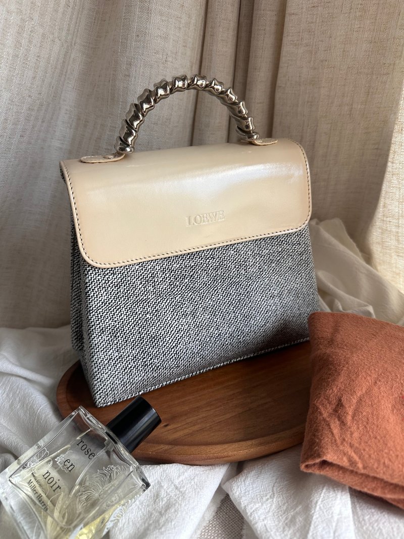 稀有绝美中古包Loewe中古银蛇骨迷你手提包公文包Mini Kelly - 手提包/手提袋 - 真皮 
