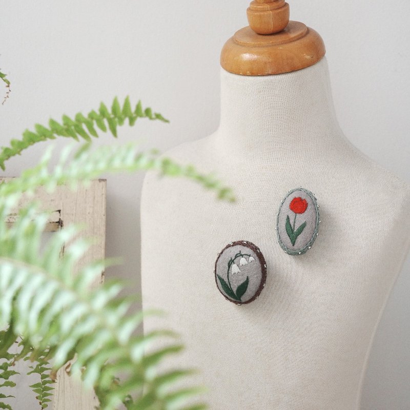 郁金香/铃兰复古别针 胸针 刺绣 珠绣 新手ok【1人成团】文化币 - 编织/羊毛毡/布艺 - 棉．麻 