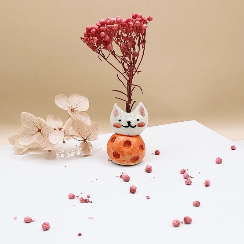 大吉大利喵  有腮红 手捏陶 线香插  疗愈小物  瓷猫  猫猫蕨手作 - 香薰/精油/线香 - 陶 