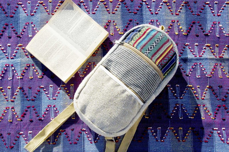 情人节礼物 生日礼物 紧急礼物 限量一件棉麻拼接设计后背包 / 肩背包 / 民族登山包 / 拼布包 / 棉麻后背包 / 旅行包- 摩洛哥色彩 原味色调 ( 小) - 后背包/双肩包 - 棉．麻 多色