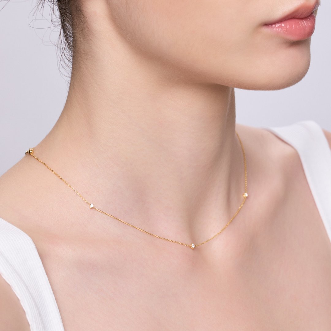 简约镶钻项链 纯18K金 Twinkle 5 Diamond Necklace - 项链 - 钻石 金色