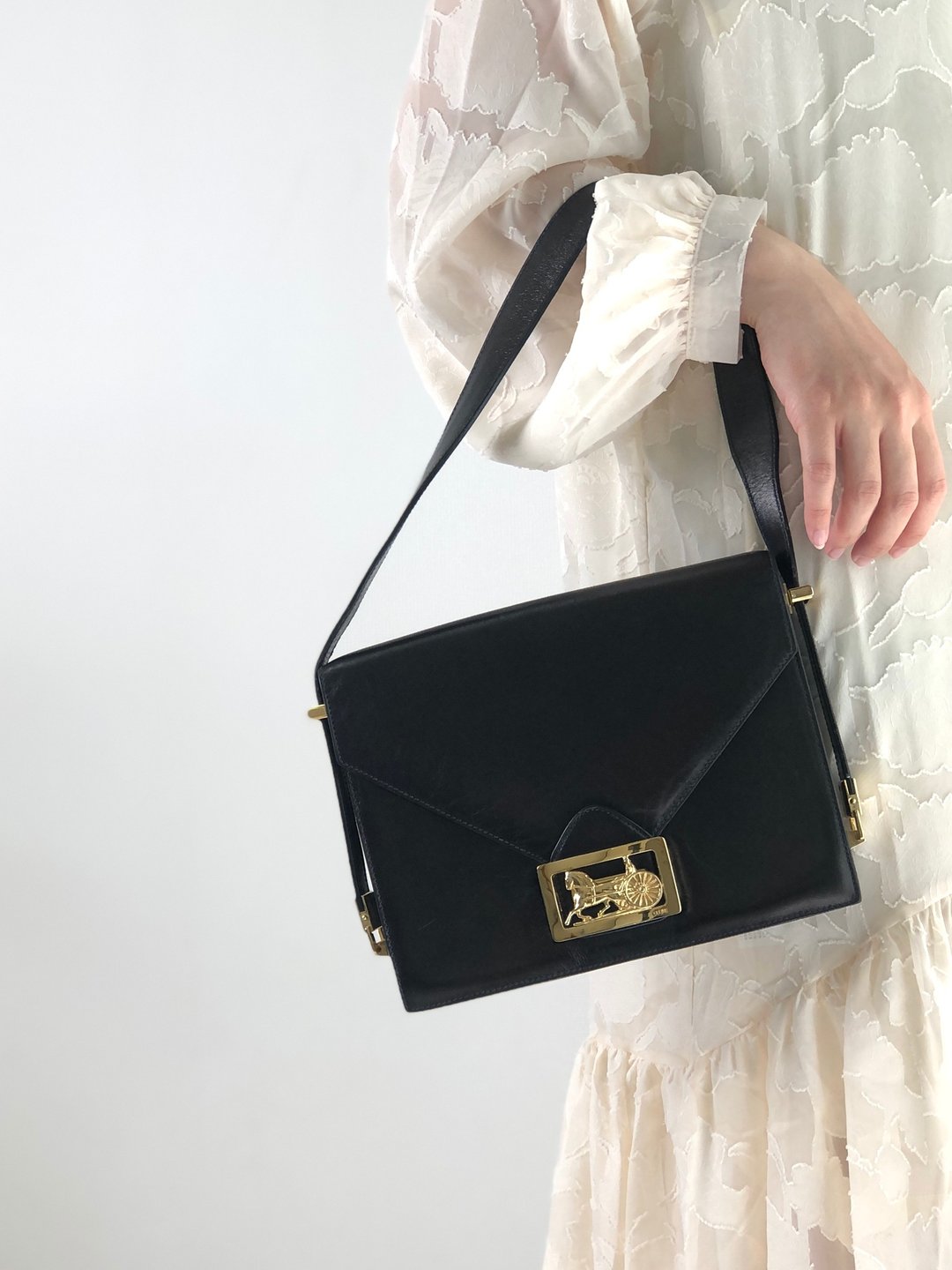 【日本直送，名牌二手包装】CELINE 马车皮革半肩包黑vintage vintage jbaadh - 侧背包/斜挎包 - 真皮 黑色