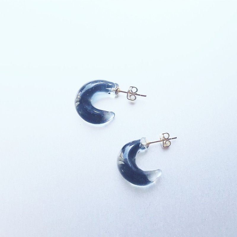 Half moon Earring Black / S - 耳环/耳夹 - 玻璃 黑色