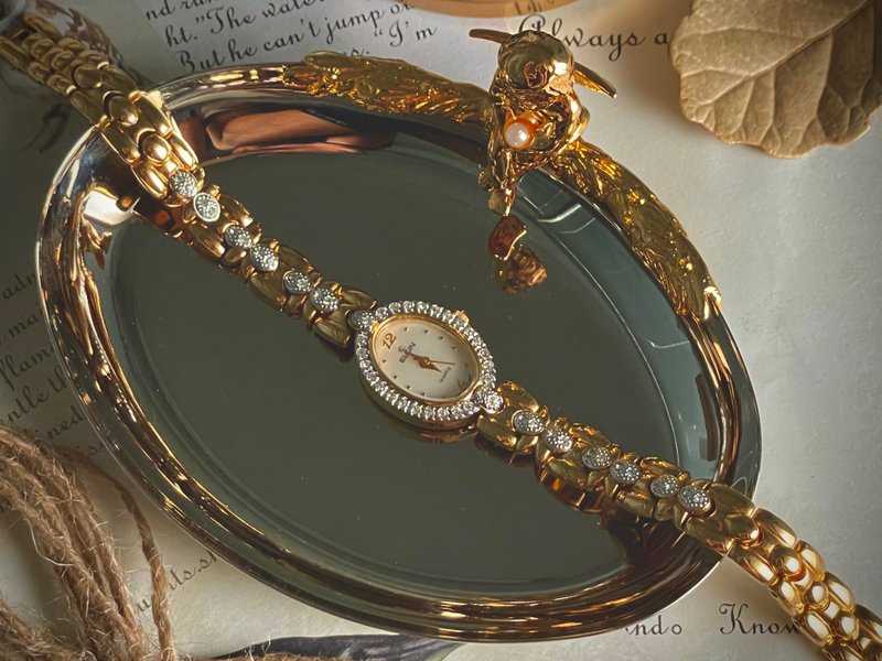 精致Elgin复古女装石英手表 - 女表 - 其他金属 