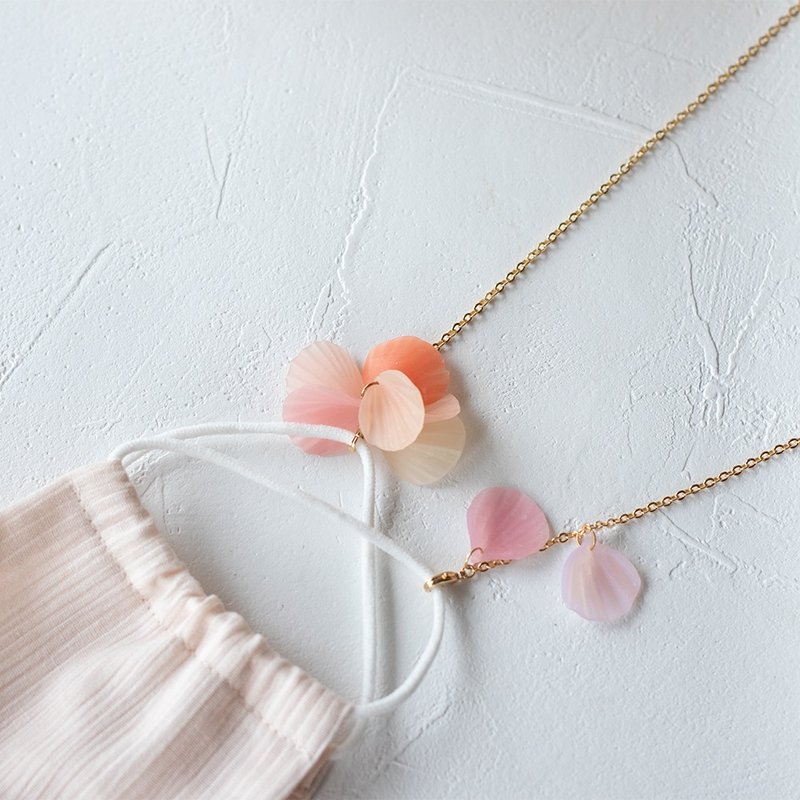 粉色花瓣 口罩链 / 口罩项链 - 口罩 - 塑料 粉红色