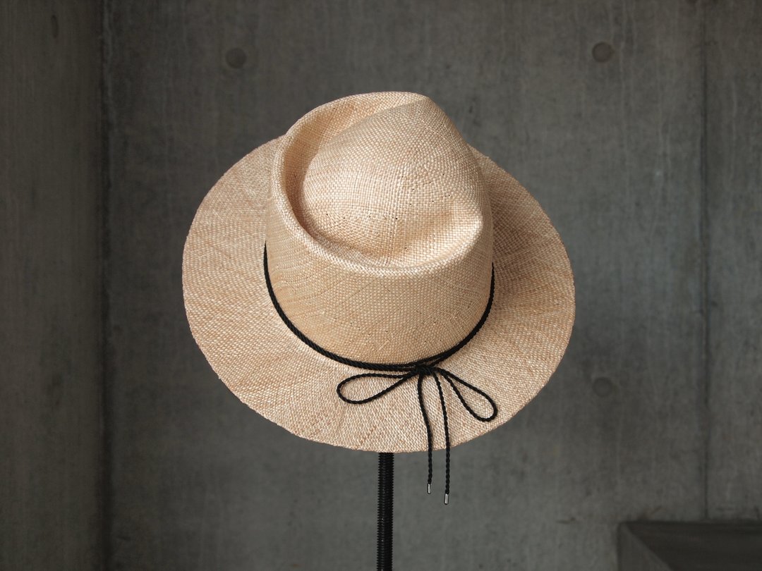 Straw Hat Hat Made-to-Order Silk Cord Straw Hat Bao Rough Elegant Unisex - 帽子 - 其他材质 卡其色