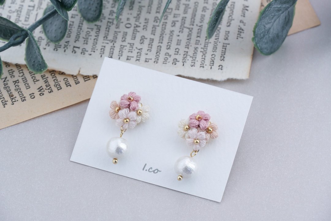 Embroidery thread crochet earrings - 耳环/耳夹 - 绣线 粉红色