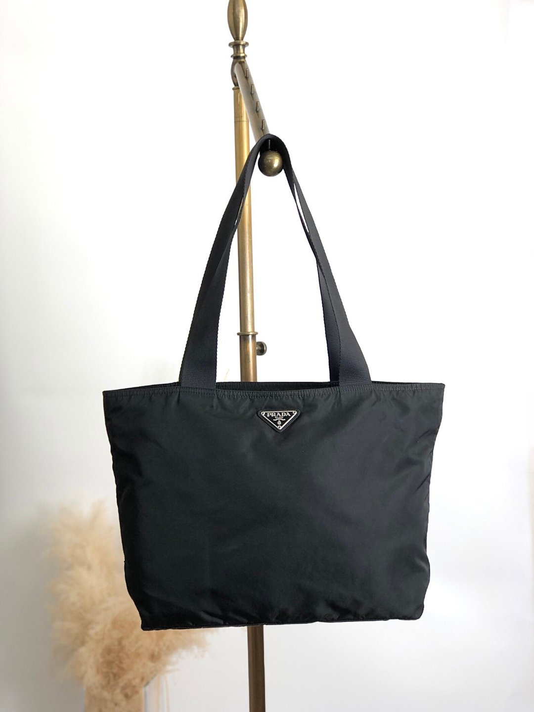 【 日本直送 名牌中古包 】PRADA 普拉达 手提包 黑色 三角标志 尼龙 托特包 vintage 古董 f5d8z2 - 手提包/手提袋 - 尼龙 黑色