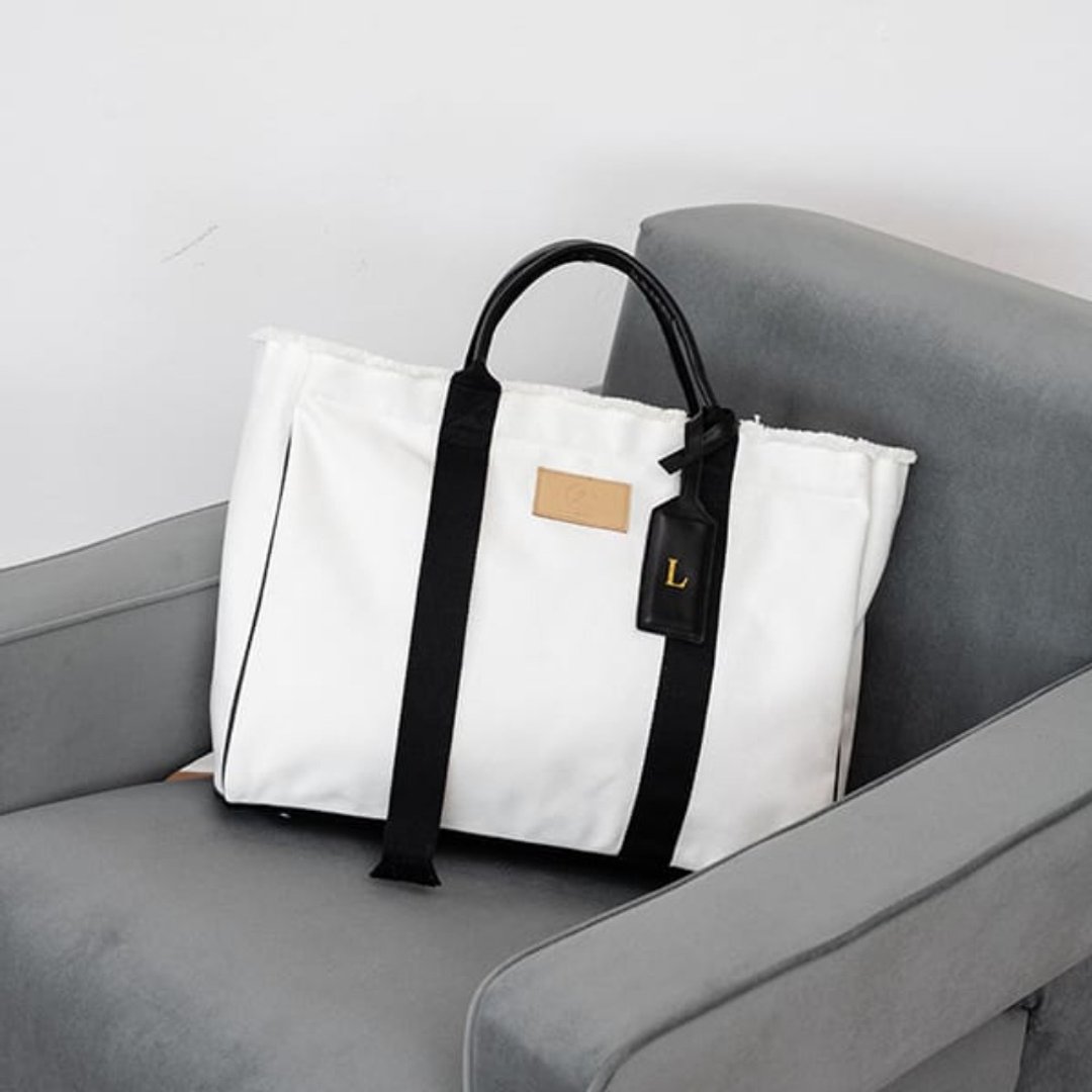 Daydreaming Oversized Canvas Leather Weekender Bag - Black &amp; White - 行李箱/行李箱保护套 - 环保材料 多色