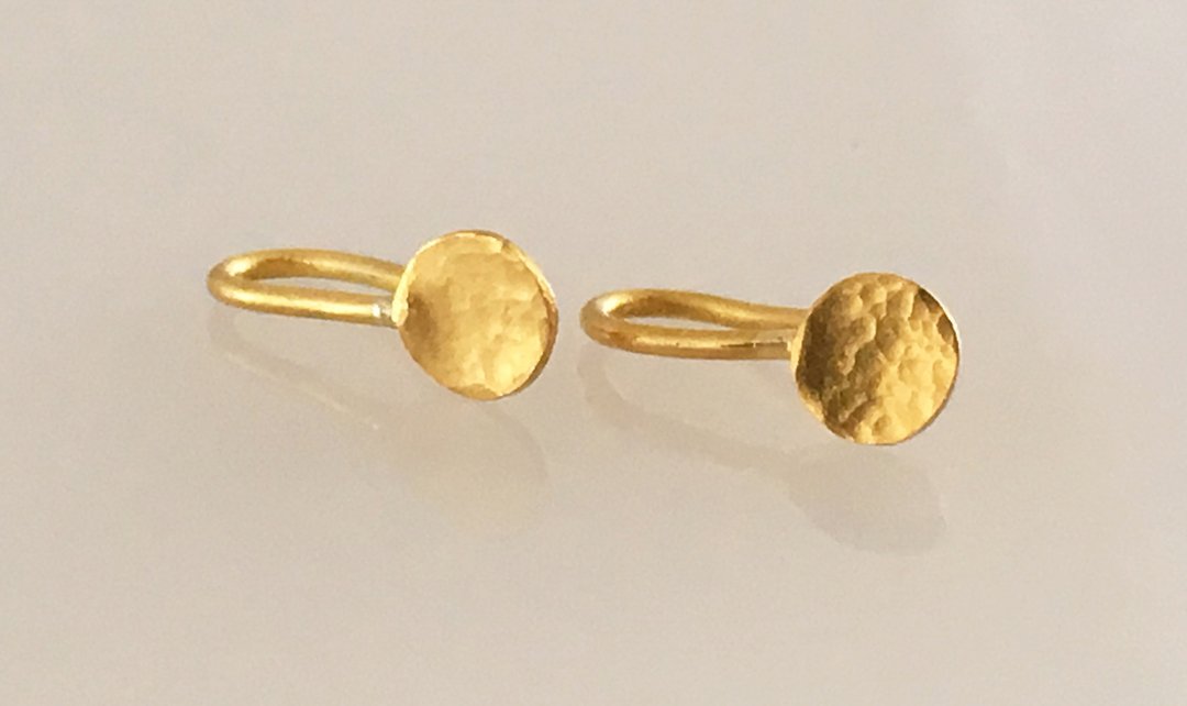 K24 Pure Gold Circles Full Moon Pure Gold Earrings / Hook Clip Type One Ear - 耳环/耳夹 - 其他金属 