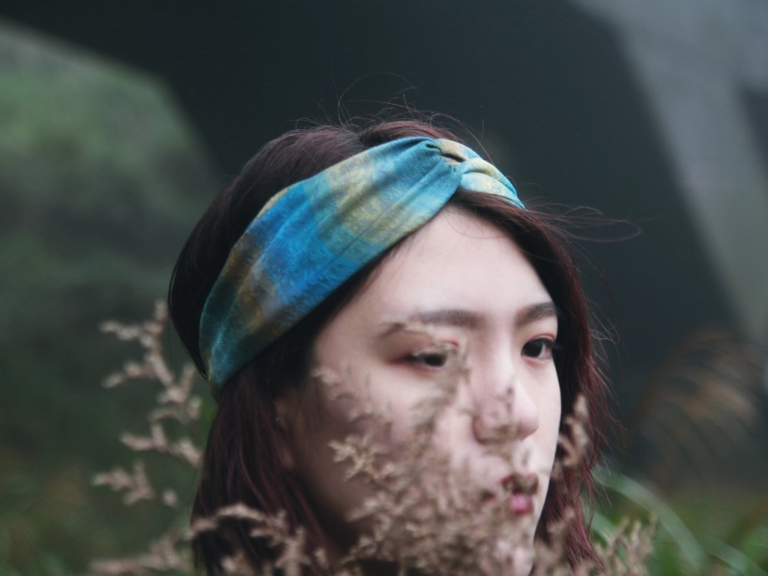 波粼　柔软意大利缇花布　手工十字松紧发带 - 发带/发箍 - 棉 蓝色