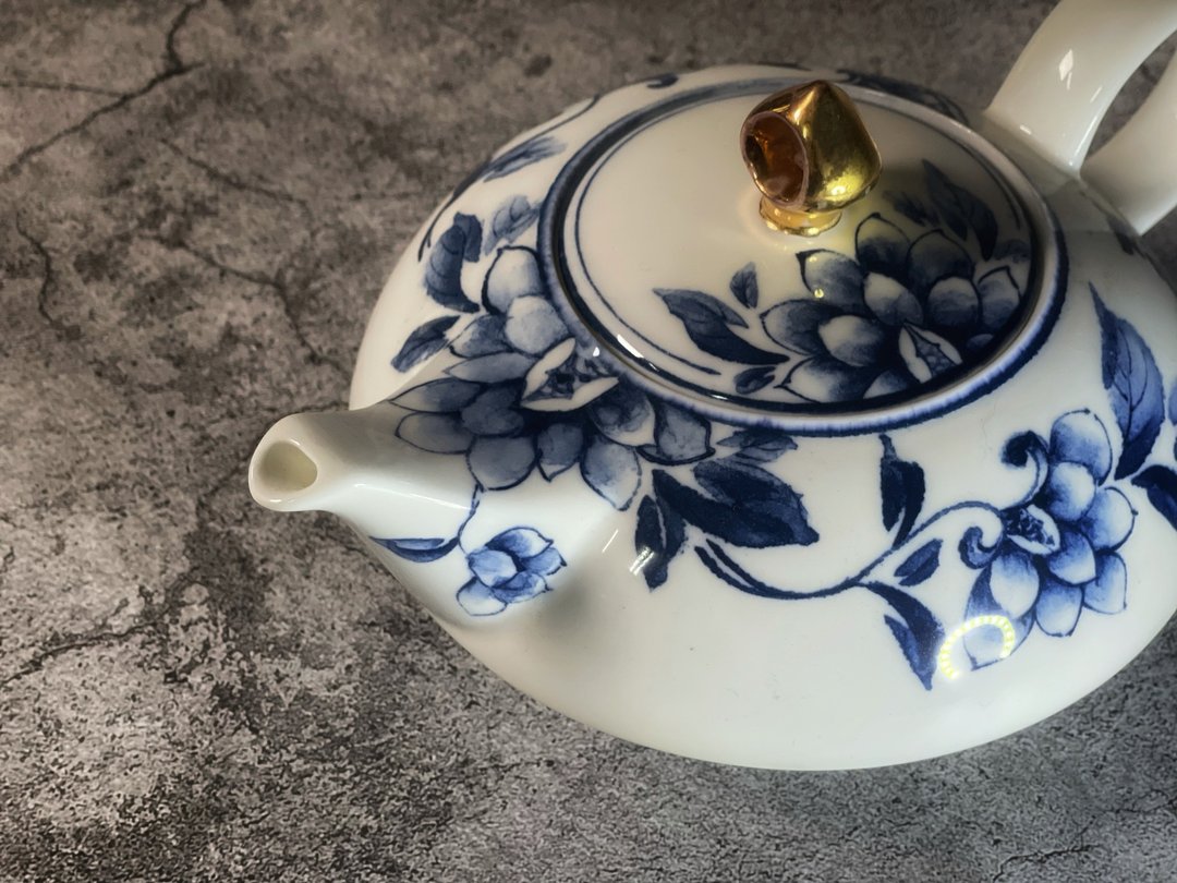 回香静对 贝瓷鸿运壶 手绘 - 茶具/茶杯 - 瓷 白色