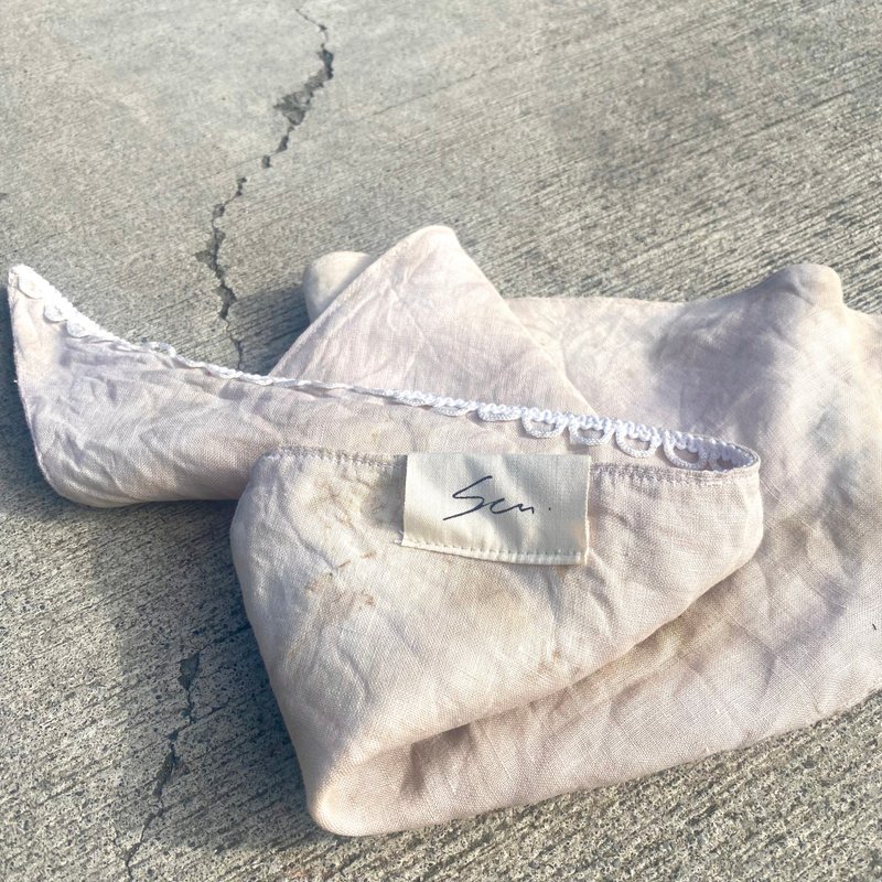 【ZhiZhiRen】三角花边领巾-手工植物染-宠物领巾 - 衣/帽 - 棉．麻 黄色