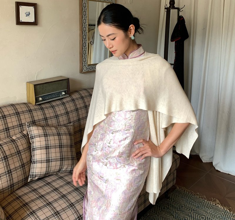 【旗袍披肩】新中式复古中国风 亲肤柔软披肩 - 围巾/披肩 - 丝．绢 白色