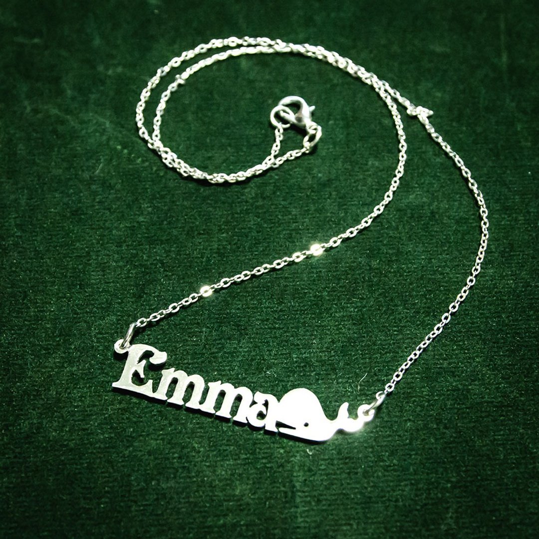 Customize name necklace with small whale - 项链 - 铜/黄铜 银色